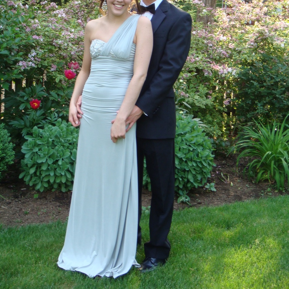 The perfect prom or formal wedding gown
